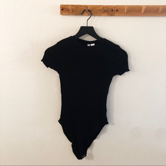 h&m black bodysuit
